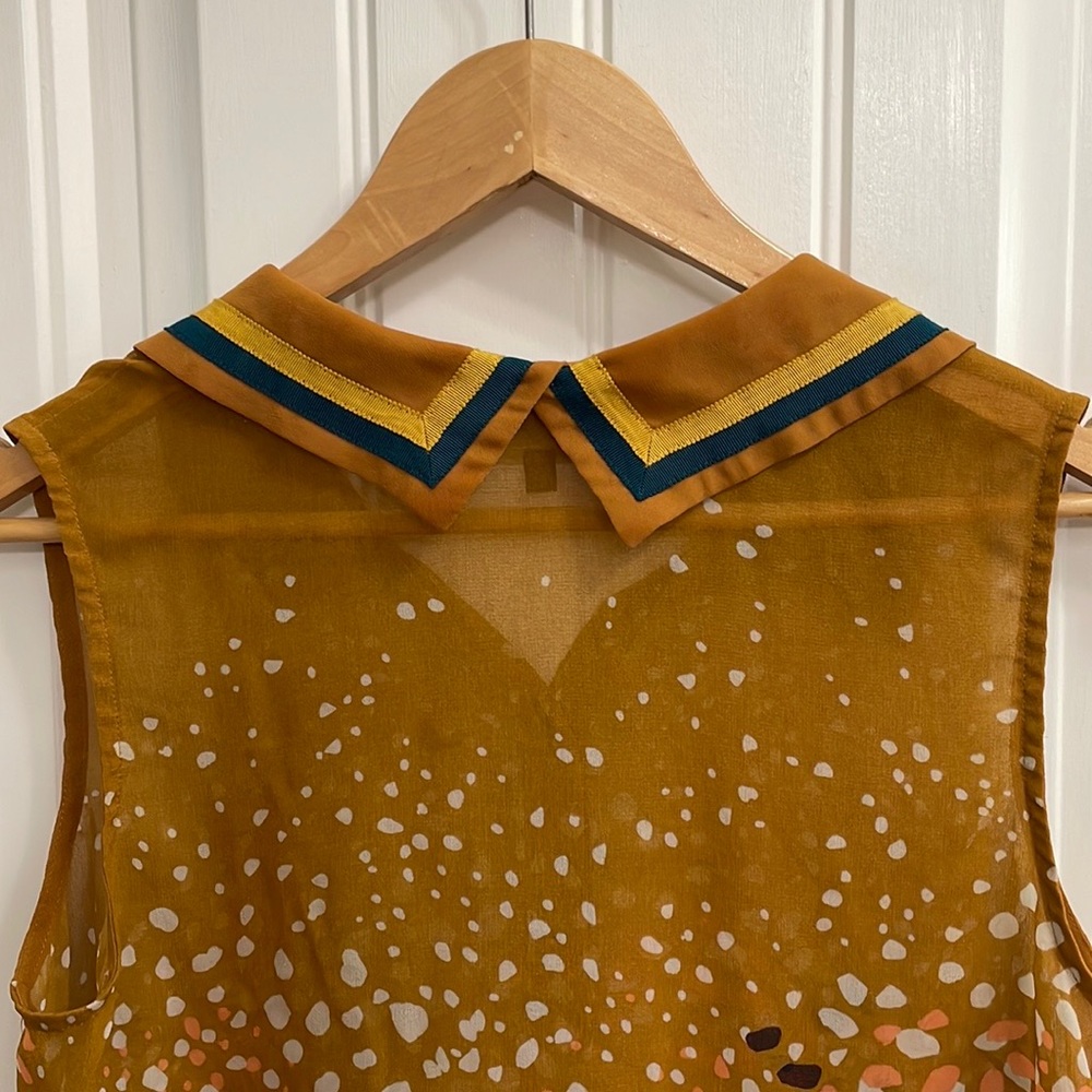 CAbi print top with cute collar.  S - Picture 4 of 6